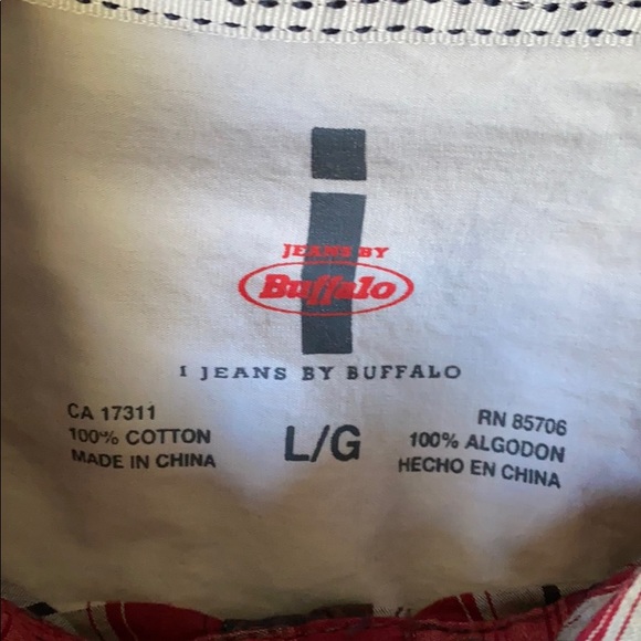 Short sleeved plaid Men’s shirt - Picture 3 of 3